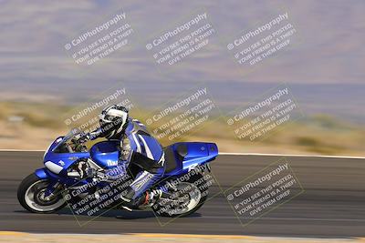 media/Dec-17-2022-SoCal Trackdays (Sat) [[224abd9271]]/Turn 12 Inside Distant (1025am)/